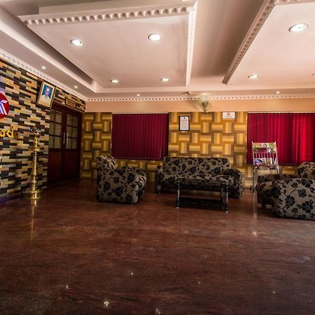 Kallada Hotels And Resorts Thrissur Экстерьер фото
