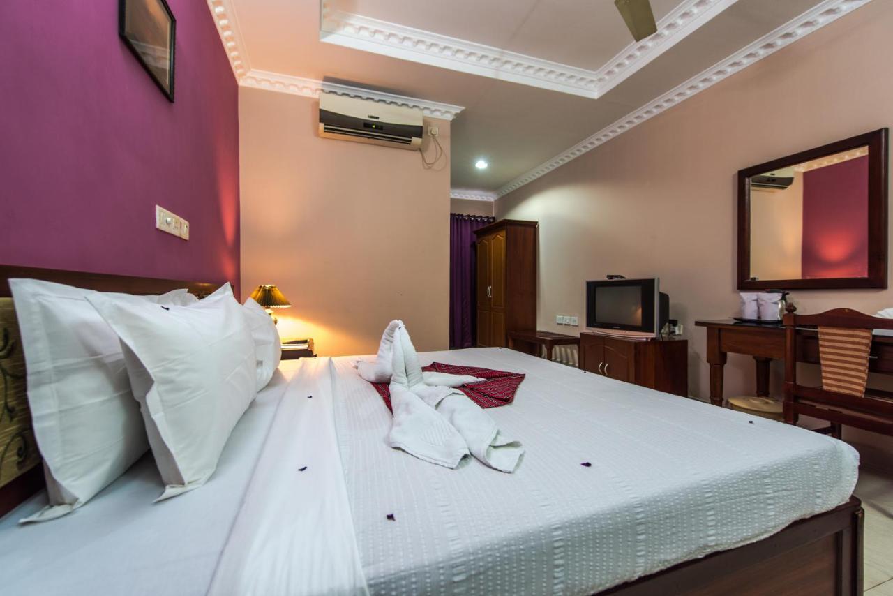Kallada Hotels And Resorts Thrissur Экстерьер фото